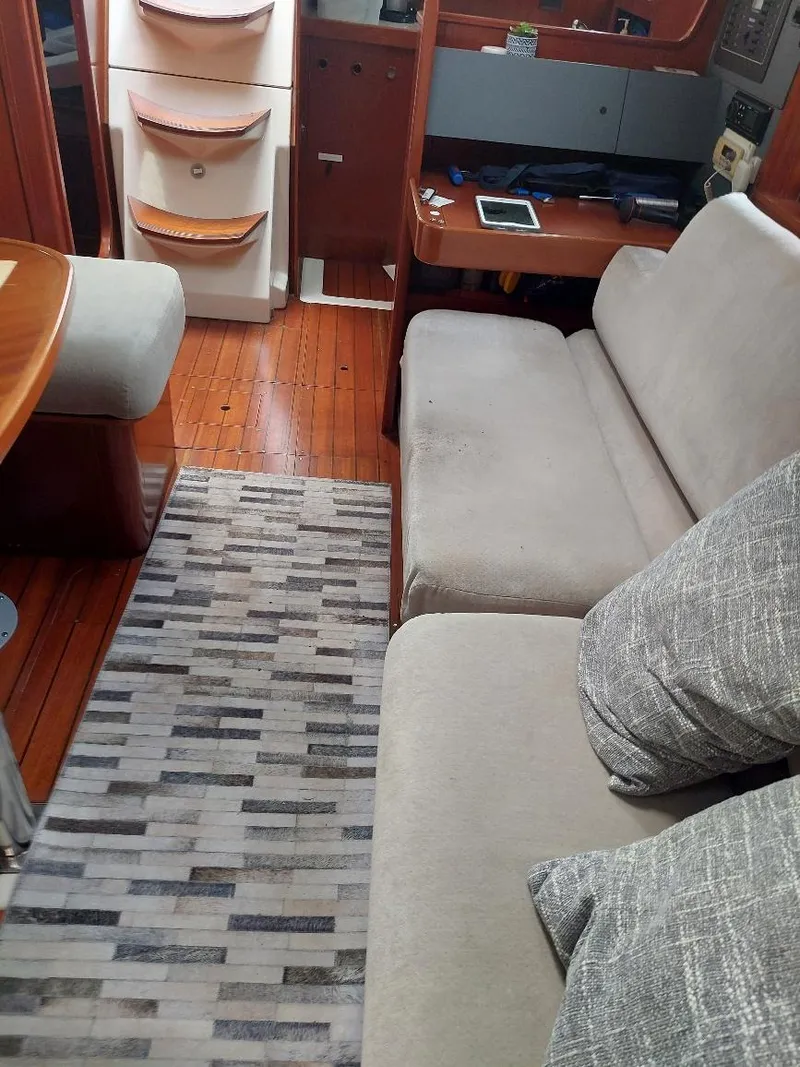 Slide: The Image of Beneteau Oceanis 351 1995 - 52