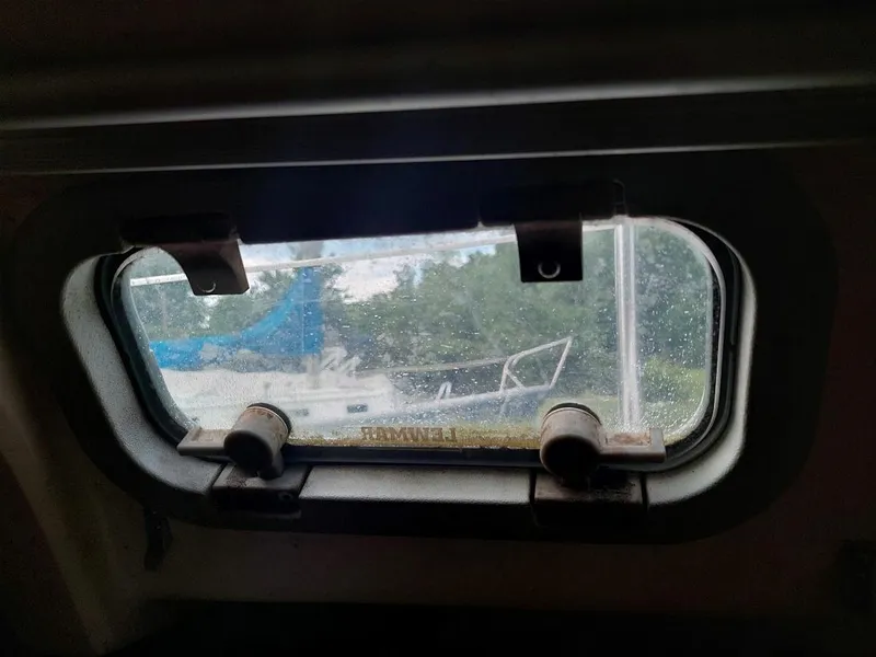 Slide: The Image of Beneteau Oceanis 351 1995 - 58