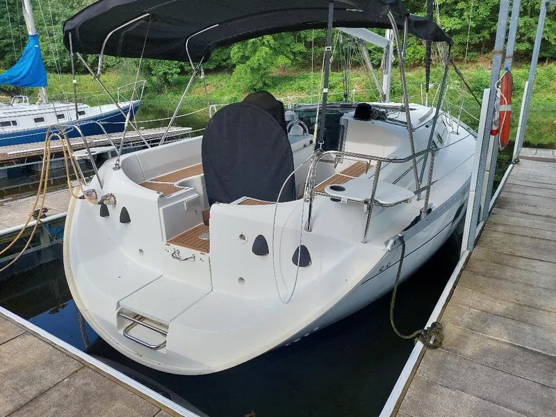 Slide: The Image of Beneteau Oceanis 351 1995 - 71