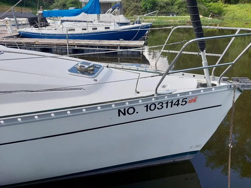 Slide: The Image of Beneteau Oceanis 351 1995 - 72