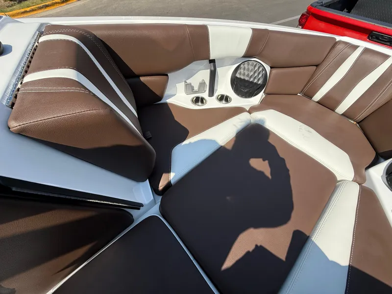 Slide: The Image of Malibu Wakesetter 22 LSV 2024 - 307