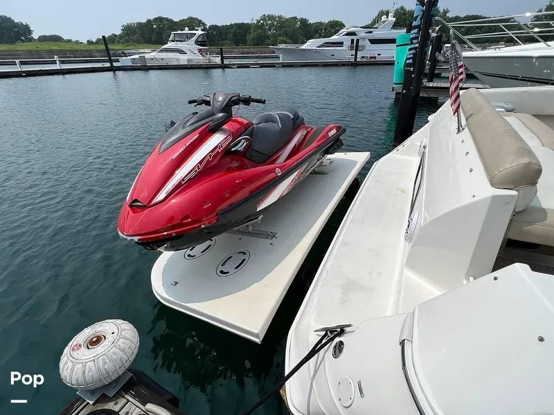 Slide: The Image of 1997 Sea Ray 630 Super Sport for sale in Dolton, IL - 44