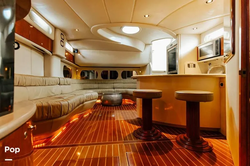 Slide: The Image of 1997 Sea Ray 630 Super Sport for sale in Dolton, IL - 5