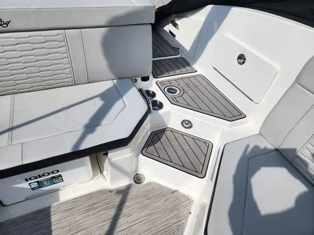 Slide: The Image of Image 32 - 32