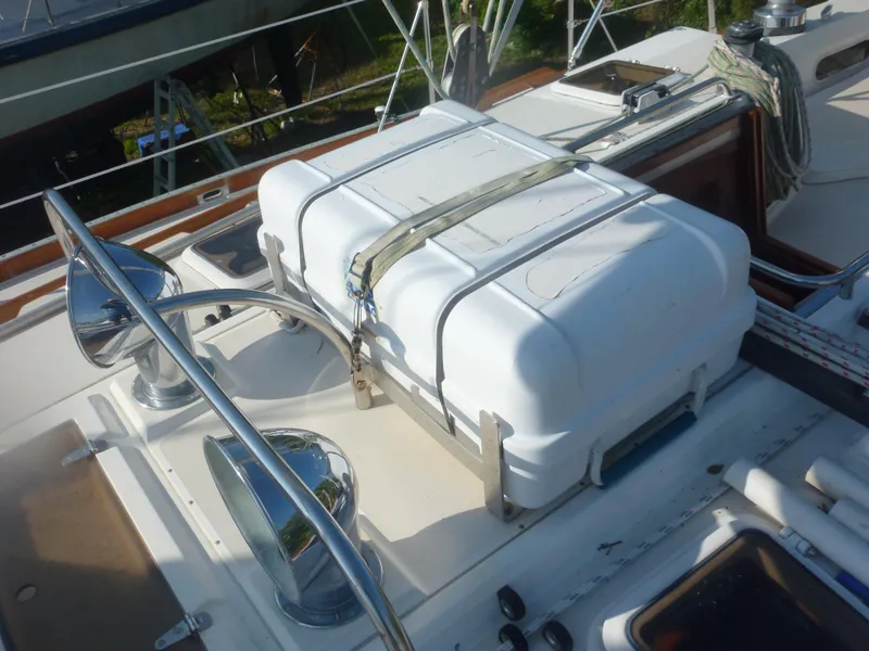 Slide: The Image of Life raft on deck of 1990 Sabre 425 sailboat. - 15