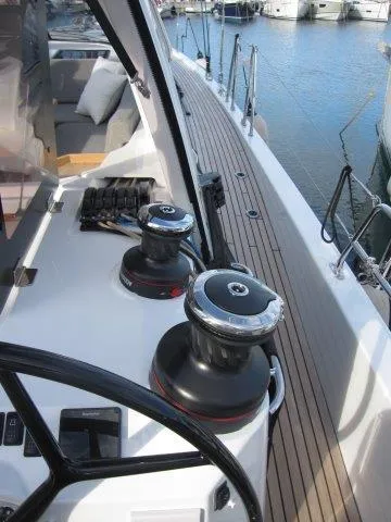 Slide: The Image of Jeanneau 55 2026 - 104