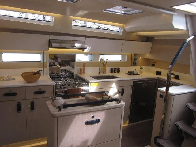 Slide: The Image of Jeanneau 55 2026 - 186