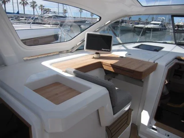 Slide: The Image of Jeanneau 55 2026 - 206