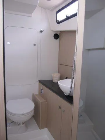 Slide: The Image of Jeanneau 55 2026 - 90