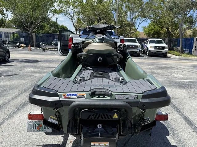 Slide: The Image of Sea-Doo GTX 2023 - 5