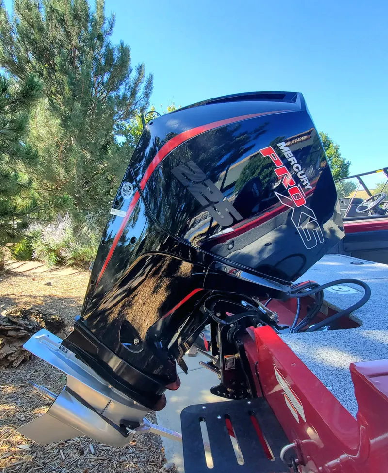 Slide: The Image of 2024 Tracker Targa V-19 WT with Mercury Pro XS outboard motor. - 6