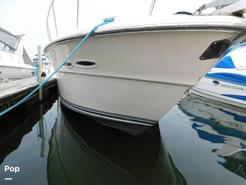 Slide: The Image of 1986 Sea Ray 390 Express for sale in Eastlake, OH - 14