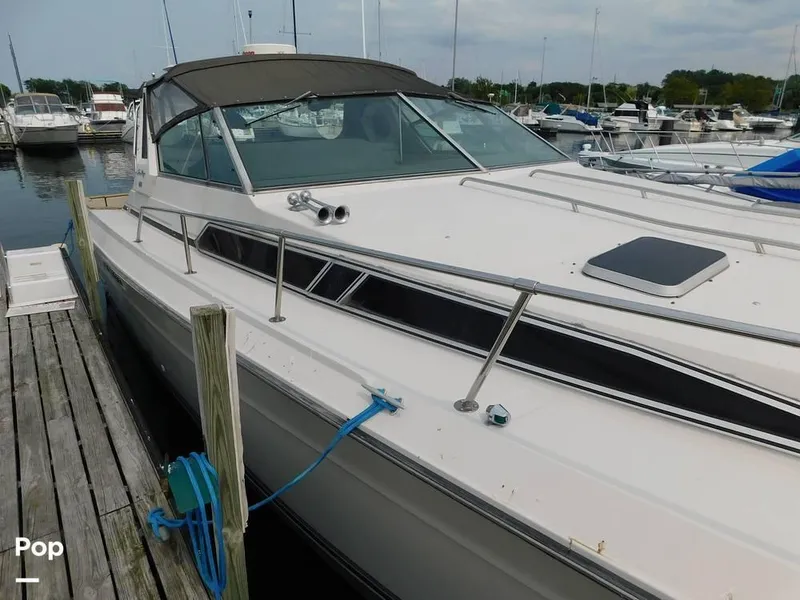 Slide: The Image of 1986 Sea Ray 390 Express for sale in Eastlake, OH - 21