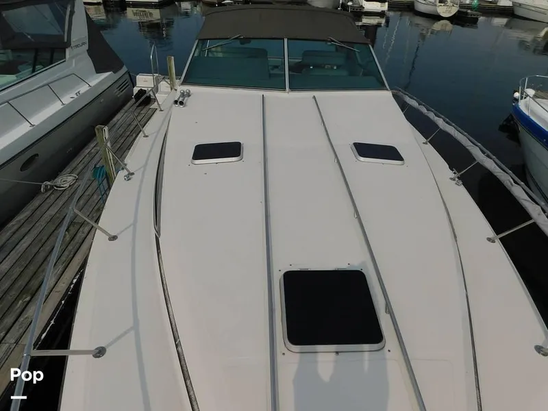 Slide: The Image of 1986 Sea Ray 390 Express for sale in Eastlake, OH - 34