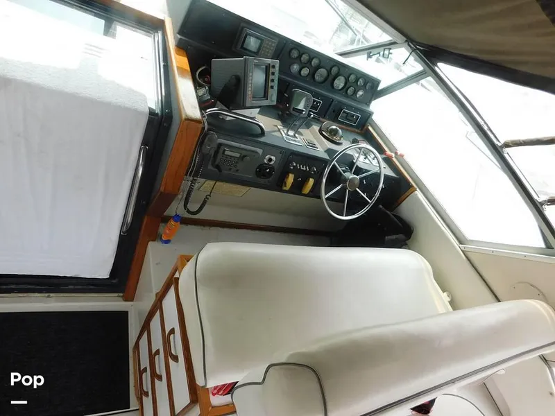 Slide: The Image of 1986 Sea Ray 390 Express for sale in Eastlake, OH - 55