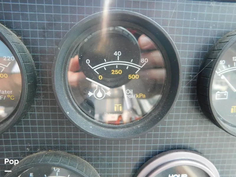 Slide: The Image of 1986 Sea Ray 390 Express for sale in Eastlake, OH - 62