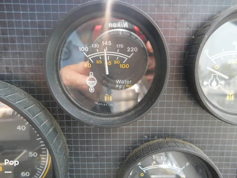 Slide: The Image of 1986 Sea Ray 390 Express for sale in Eastlake, OH - 63