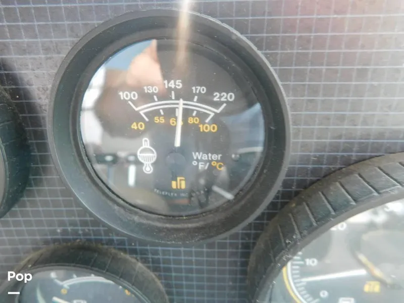 Slide: The Image of 1986 Sea Ray 390 Express for sale in Eastlake, OH - 69