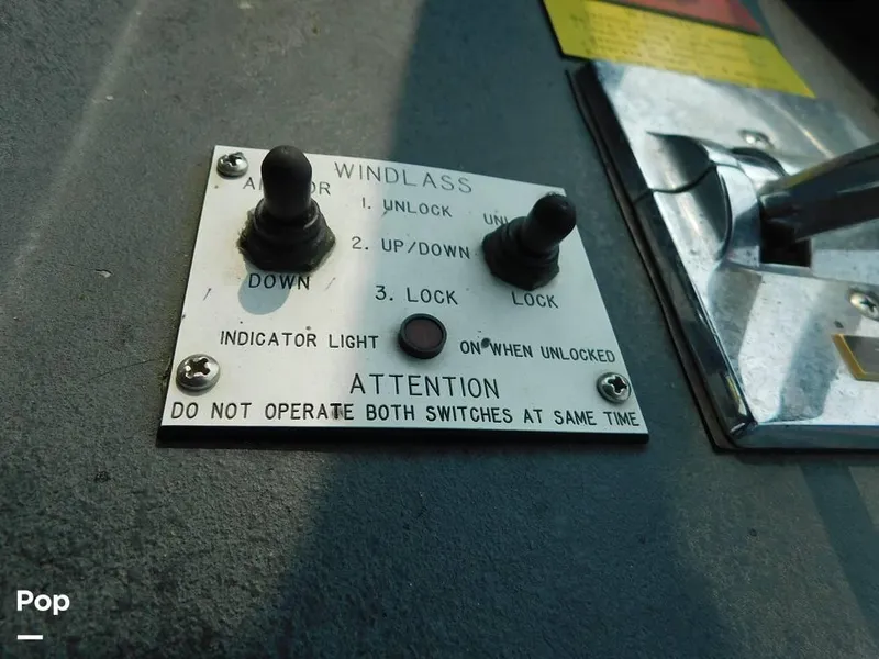 Slide: The Image of 1986 Sea Ray 390 Express for sale in Eastlake, OH - 78