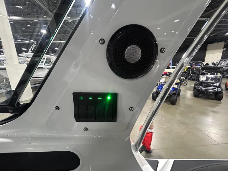 Slide: The Image of Piller with 4x Switches and Speaker  - 84