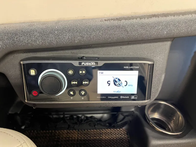 Slide: The Image of Fusion MS-UD725 stereo system in 2016 Grady-White Freedom 225 boat. - 11