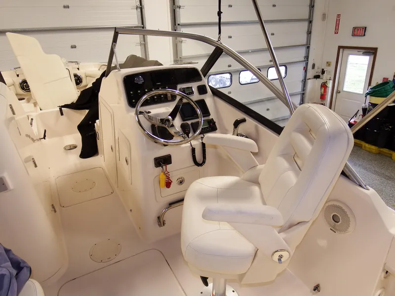 Slide: The Image of Grady-White Freedom 225 2016 - 54