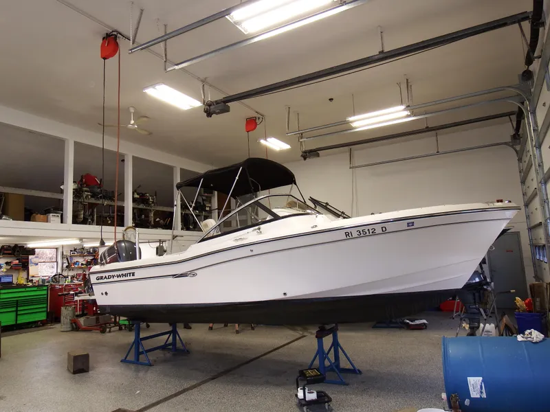 Slide: The Image of Grady-White Freedom 225 2016 - 63