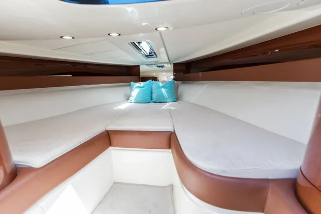 Slide: The Image of Riva 33' Aquariva 2020 - 37