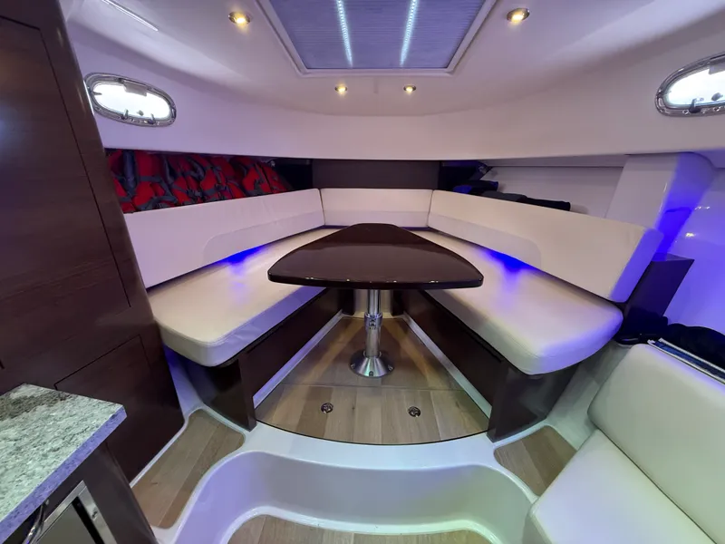 Slide: The Image of Boston Whaler 345 CONQUEST 2022 - 22