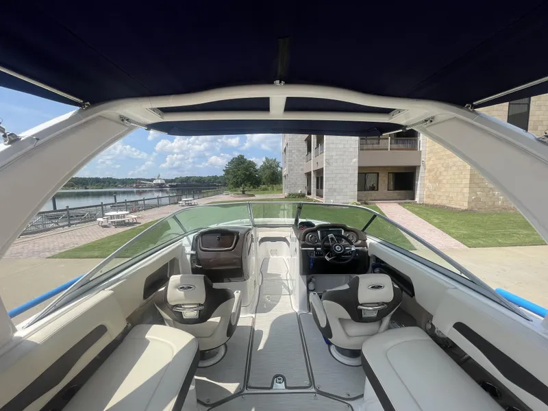 Slide: The Image of Chaparral 246 SSi 2019 - 19