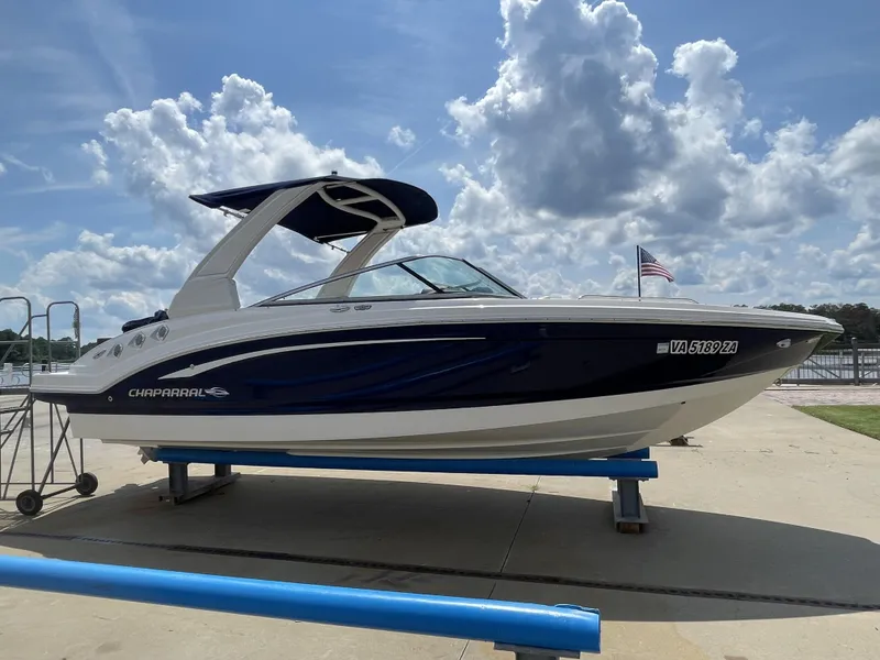 Slide: The Image of Chaparral 246 SSi 2019 - 21