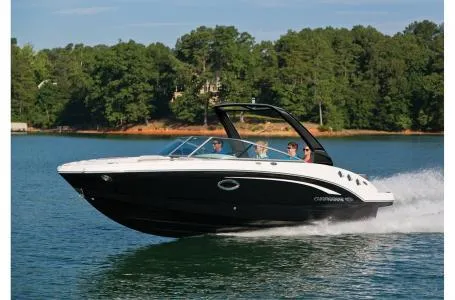 Slide: The Image of Chaparral 246 SSi 2019 - 3