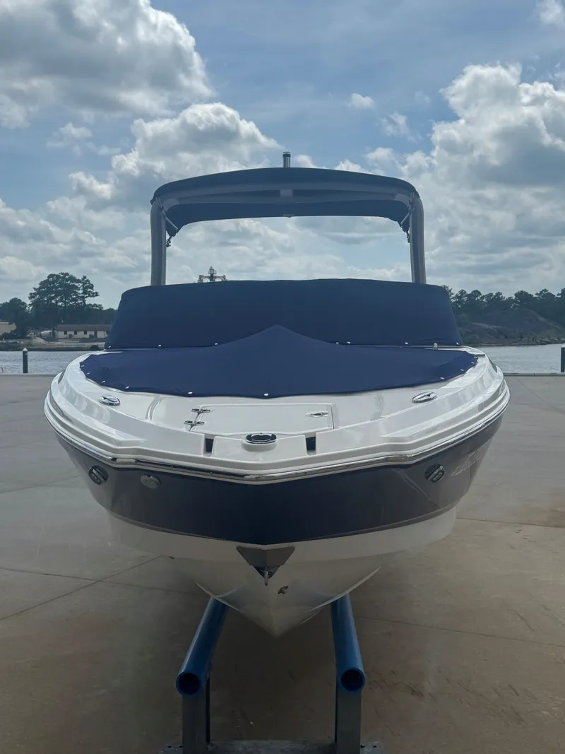 Slide: The Image of Chaparral 246 SSi 2019 - 6