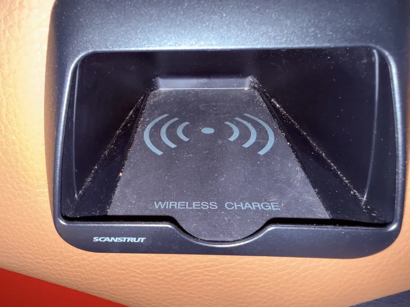 Slide: The Image of Moomba Mojo 2023 wireless charger by Scanstrut. - 27