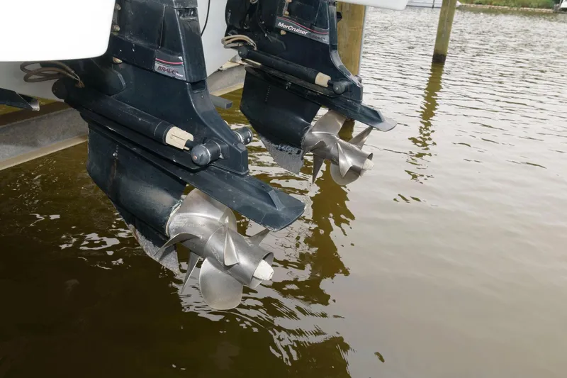 Slide: The Image of 2012 Formula 310 Bowrider dual propellers in water. - 3