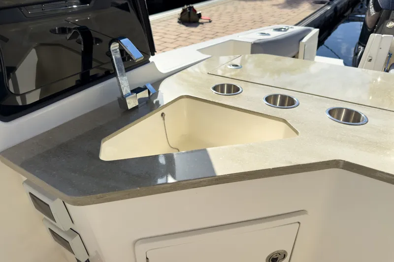 Slide: The Image of Boston Whaler 350 REALM 2025 - 25