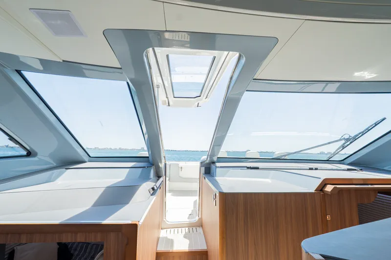 Slide: The Image of Aquila 46 COUPE 2025 - 29
