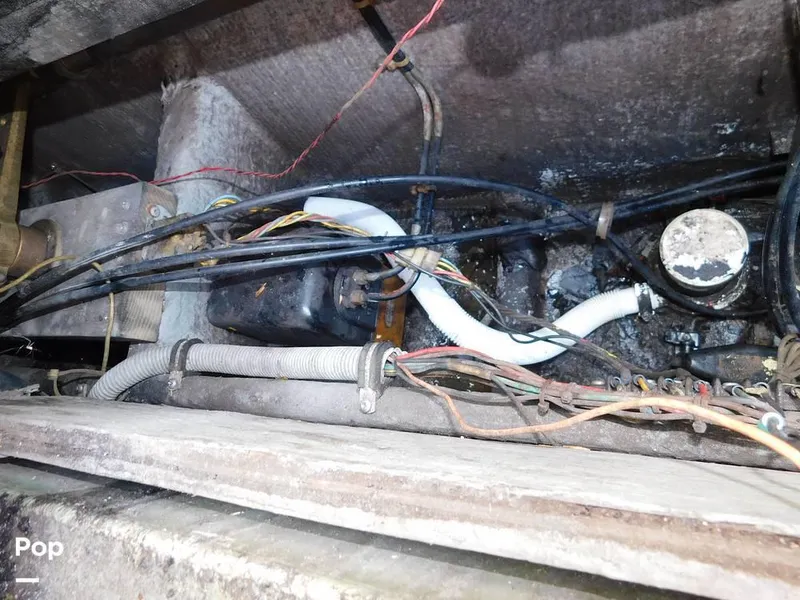 Slide: The Image of 1986 Wellcraft Coastal 2800 for sale in Cleveland, OH - 29