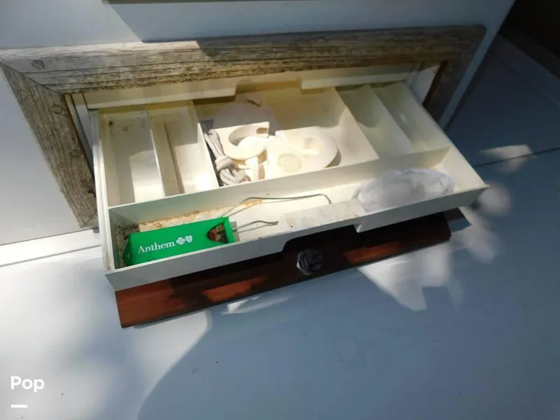 Slide: The Image of 1986 Wellcraft Coastal 2800 for sale in Cleveland, OH - 53