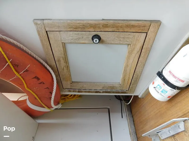 Slide: The Image of 1986 Wellcraft Coastal 2800 for sale in Cleveland, OH - 56