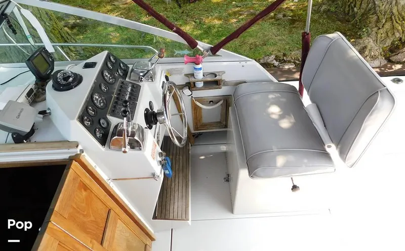 Slide: The Image of 1986 Wellcraft Coastal 2800 for sale in Cleveland, OH - 59