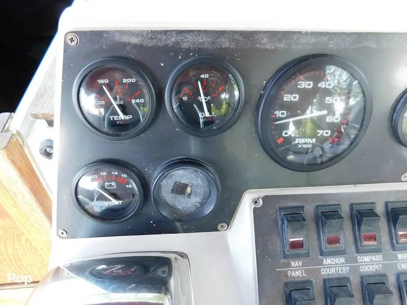 Slide: The Image of 1986 Wellcraft Coastal 2800 for sale in Cleveland, OH - 70