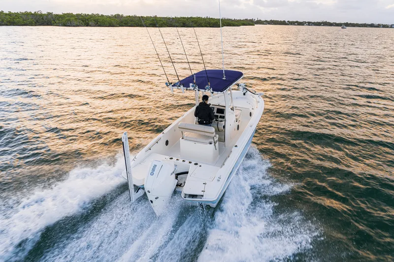 Slide: The Image of Boston Whaler 220 Dauntless 2027 - 26
