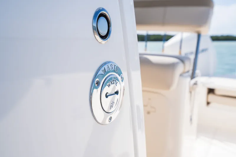 Slide: The Image of Boston Whaler 220 Dauntless 2027 - 29
