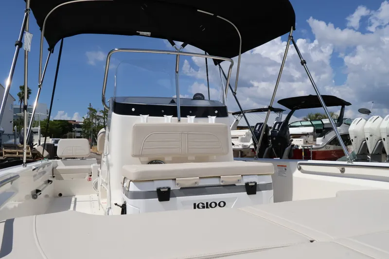 Slide: The Image of Boston Whaler 190 Montauk 2027 - 8