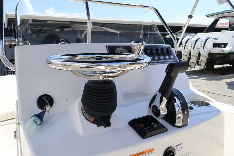 Slide: The Image of Boston Whaler 190 Montauk 2027 - 15