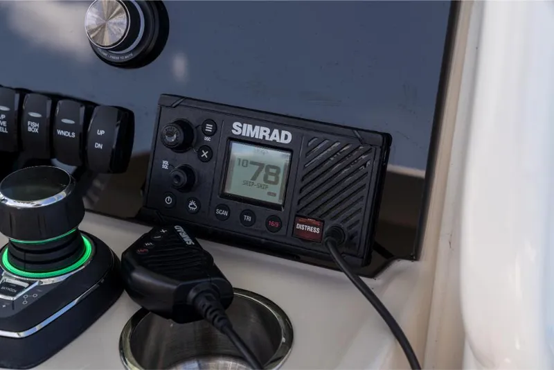 Slide: The Image of Boston Whaler 280 Dauntless 2027 - 29