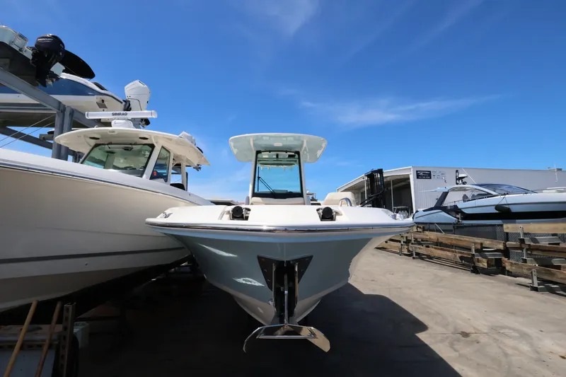 Slide: The Image of Boston Whaler 280 Dauntless 2027 - 2
