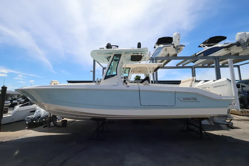 Slide: The Image of Boston Whaler 280 Dauntless 2027 - 1