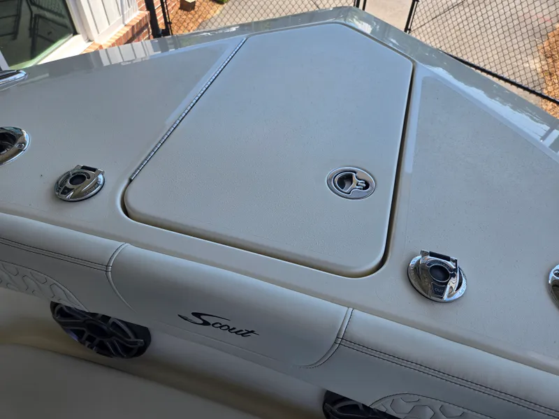 Slide: The Image of Scout 260 LXF 2027 - 23